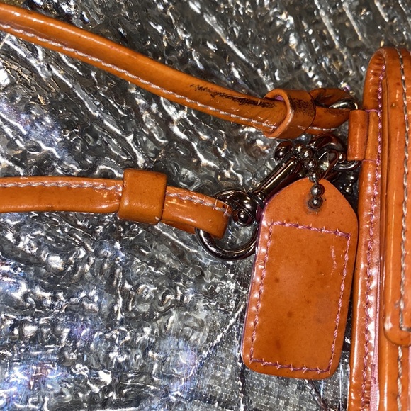 VTG! Unique authentic COACH wallet! - Picture 13 of 15